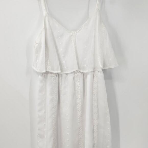 MAURICES White Cut Out Back Embroidered Sun Dress Womens XL Extra Large *NWT - Picture 2 of 7